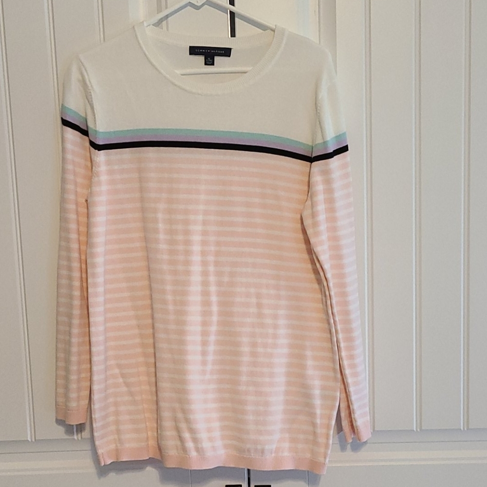 Women's BNWOT Tommy Hilfiger Sweater, sz XL